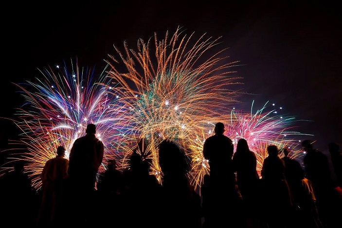 Experience Guy Fawkes Night 2019 in Wongawallan | Pelican Cove Gold Coast